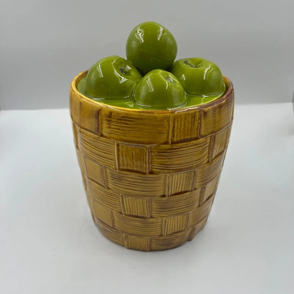Vintage Doranne California J-210 Ceramic Apple Basket Cookie Jar Avocado Green